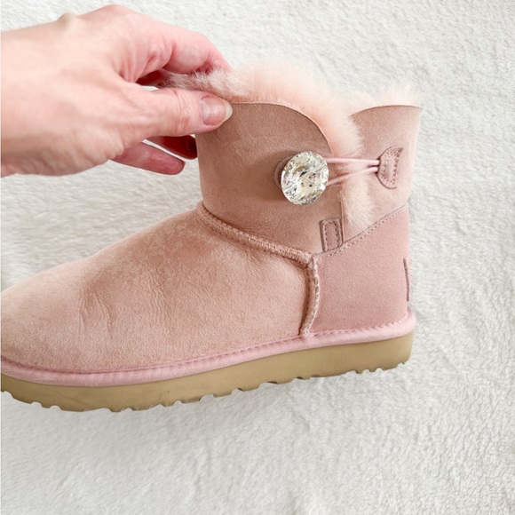 UGG Mini Bailey Button Boots Blush Pink Suede Women’s Size 7 - Picture 7 of 13